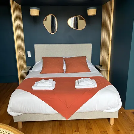 לינה וארוחת בוקר La Parenthese Flechoise, Raphael