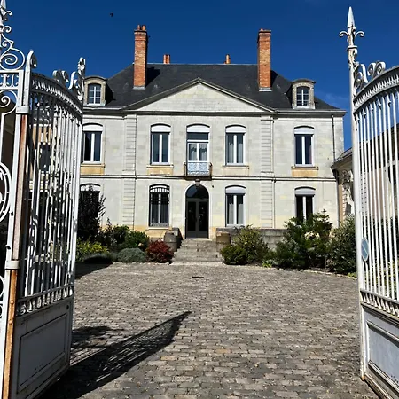La Parenthese Flechoise, Raphael Bed & Breakfast 3*