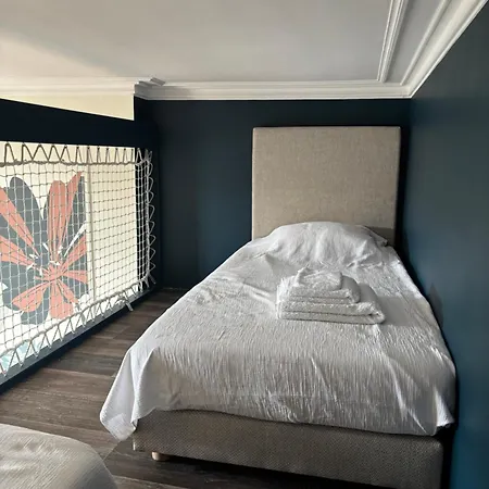 Bed & Breakfast La Parenthese Flechoise, Raphael 3*