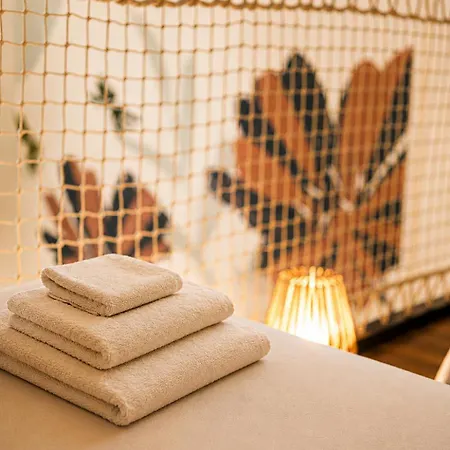 La Parenthese Flechoise, Raphael Bed & Breakfast
