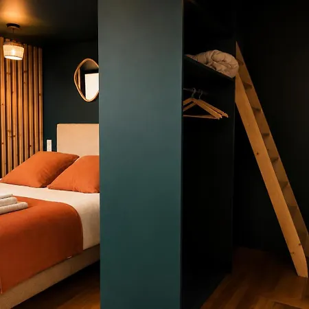 La Parenthese Flechoise, Raphael Bed & Breakfast