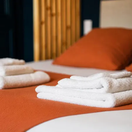 La Parenthese Flechoise, Raphael Bed & Breakfast 3*