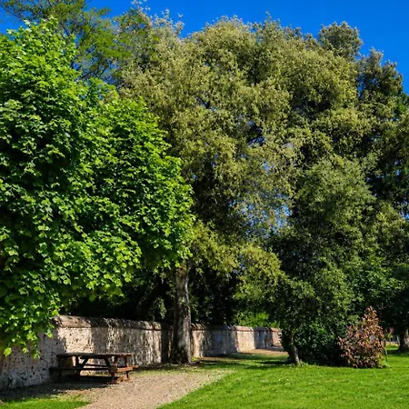 La Parenthese Flechoise, Raphael Bed & Breakfast