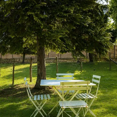 La Parenthese Flechoise, Raphael Bed & Breakfast